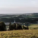 Haslauer Huettn بيت للعطل